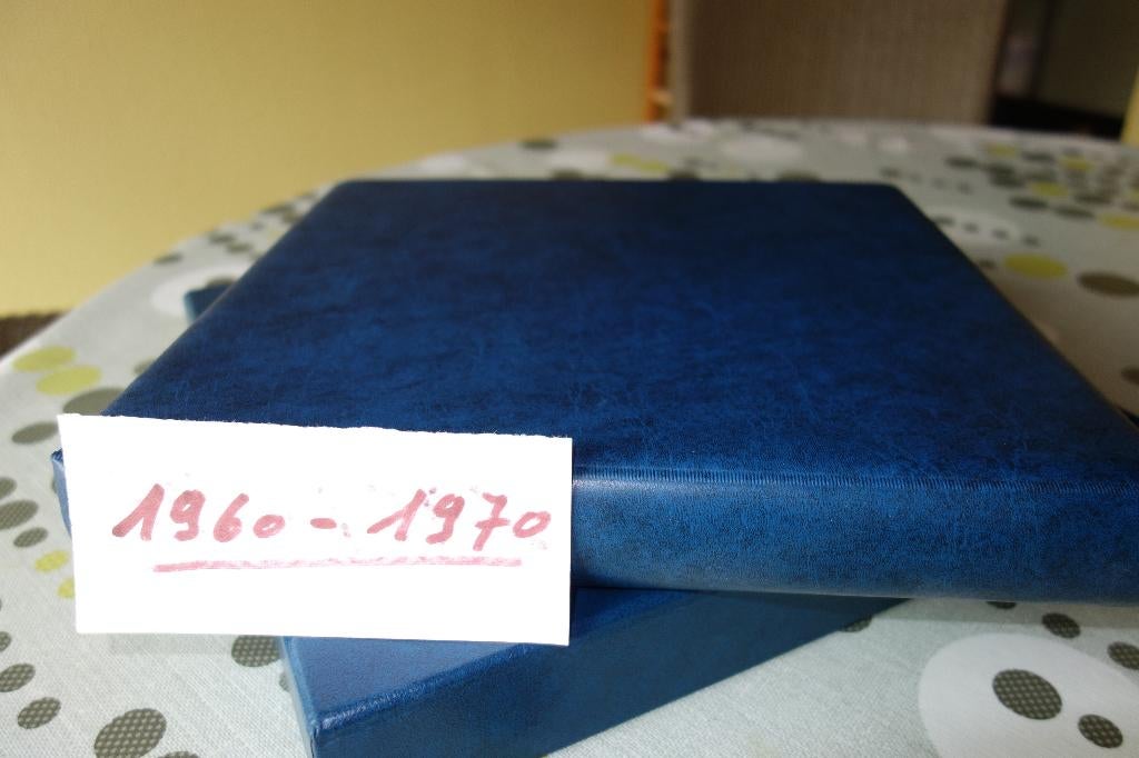 4 X LINDNER ALBUM & BLADEREN & POSTZEGELS VAN 1960 TOT 2000, Postzegels en Munten, Ophalen of Verzenden