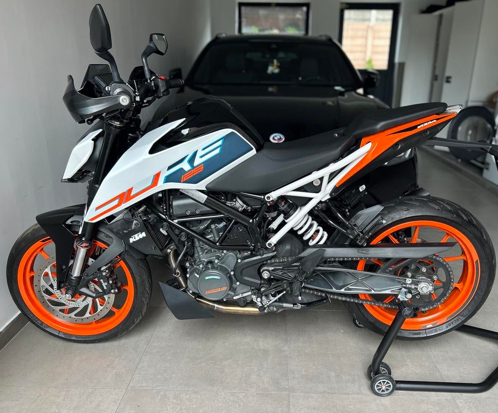 Ktm Duke 125, Motoren, Motoren | KTM, Particulier, Naked bike, 11 kW of minder, 1 cilinder, Minimaal motorrijbewijs A1, ABS, LED Verlichting