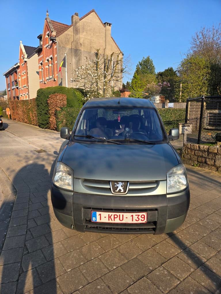 Peugeot partner 1.4 (LEEZ BESCHRIJVING), Auto's, Monovolume, Handgeschakeld, 5 deurs, Particulier