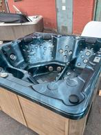 Tweedehands jacuzzi 200 diff. Altijd gratis om li te install, Tuin en Terras