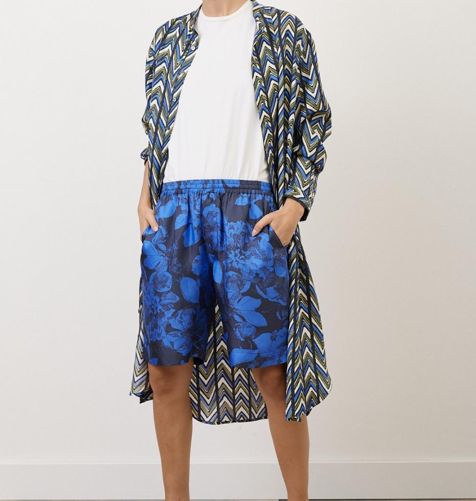 BANANA TIME short; 100 % zijde, L., Kleding | Dames, Blauw, Maat 42/44 (L), Ophalen of Verzenden, Zo goed als nieuw