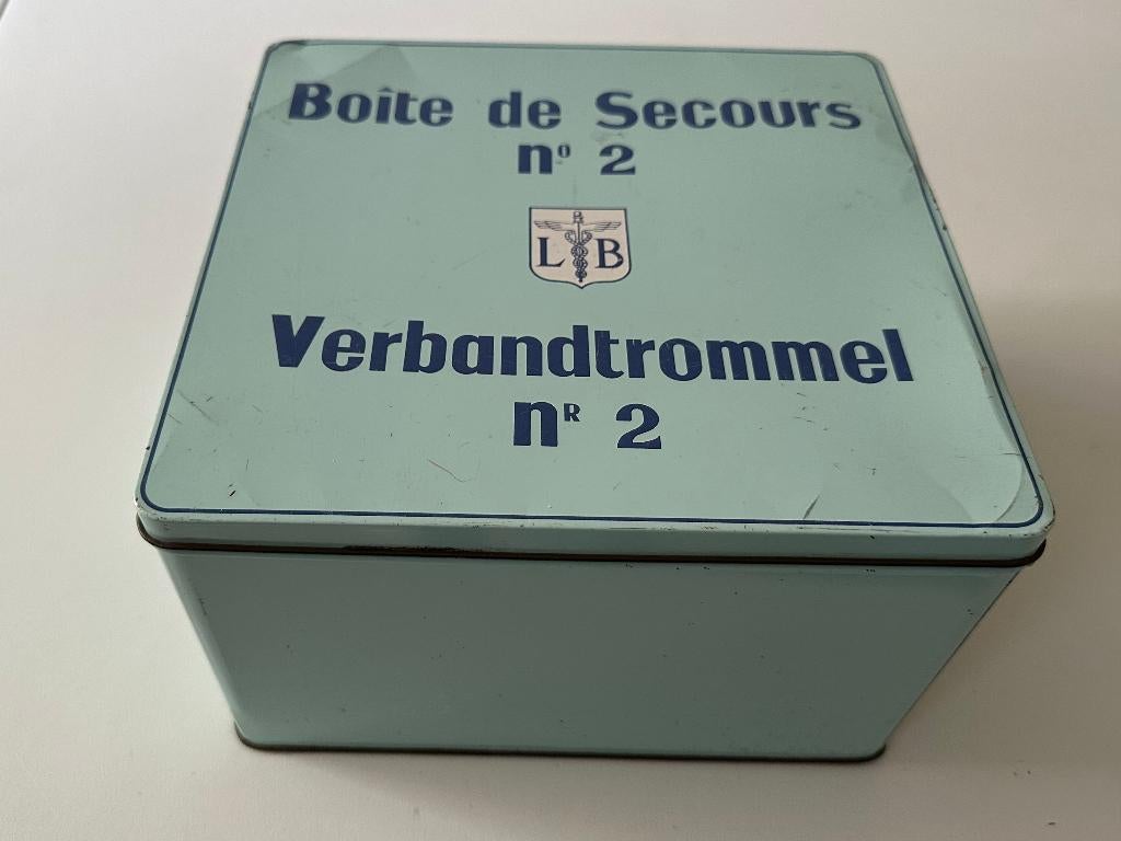 ancienne trousse de premiers secours en étain n 2, Collections, Enlèvement