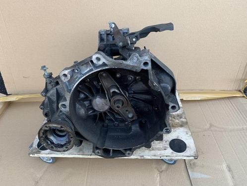 versnellingsbak golf V jetta A3 1.6 FSI 6 bak HBM 02T301103T, Auto-onderdelen, Transmissie en Toebehoren, Audi, Volkswagen, Gebruikt