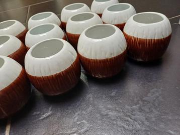 Servies   beschikbaar voor biedingen