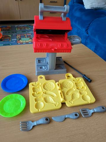 Play-Doh Kitchen Creation, barbecueset (zonder plasticine)