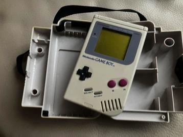 GAME BOY + 7 spel + box + lens beschikbaar voor biedingen