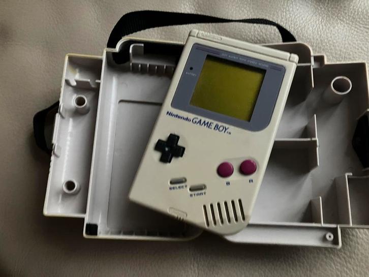 GAME BOY + 7 spel + box + lens, Games en Spelcomputers, Spelcomputers | Nintendo Game Boy, Gebruikt, Game Boy Classic, Met games