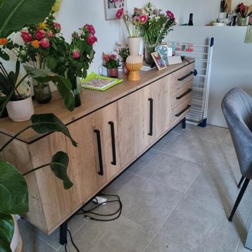  YGO Dressoir – Hoogwaardig Hout, Veel Opbergruimte beschikbaar voor biedingen