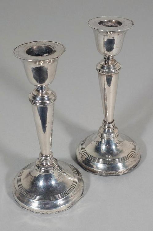 Paar zilveren kandelaars, Antiek en Kunst, Antiek | Zilver en Goud, Zilver, Ophalen of Verzenden