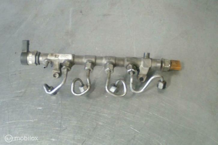 Brandstofverdeler ​​03L130089Q​ ​​​2.0TDI CJC VAG, Auto-onderdelen, Brandstofsystemen, Gebruikt, Ophalen of Verzenden