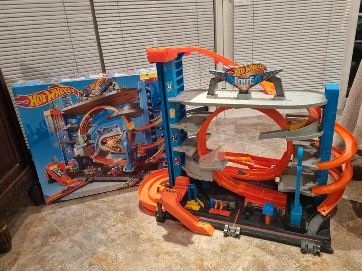 Circuit Hot Wheels Ultimate, Enfants & Bébés, Jouets | Circuits, Utilisé, Circuit, Mécanique à remonter, Hot Wheels, Avec looping