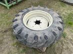 Pirelli Cinturato 16.9-R30 TM 150 wiel en velg, Zakelijke goederen, Landbouw | Onderdelen | Banden, Velgen en Assen