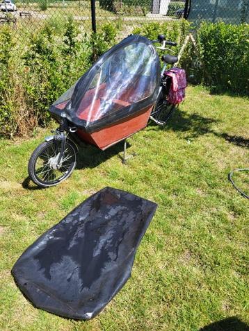 Bakfiets nl met tent beschikbaar voor biedingen