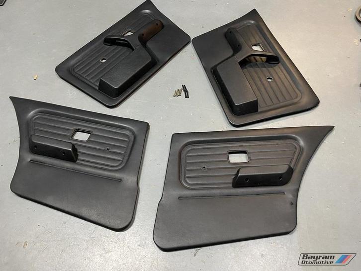 Bmw E30 sedan zwarte deurpanelen set 3-serie 4-drs deurkaart, Auto-onderdelen, Interieur en Bekleding, BMW, Gebruikt, Ophalen