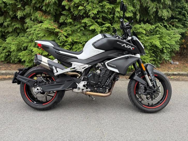 CFMoto 800NK Sport  4166KM Met garantie, Motoren, Motoren | CFMOTO, Bedrijf, Sport, meer dan 35 kW, 2 cilinders, Minimaal motorrijbewijs A2