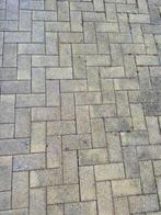 Betonklinkers L22x B11x H6,  120 stuks, Tuin en Terras, Ophalen, Gebruikt, Beton, Klinkers