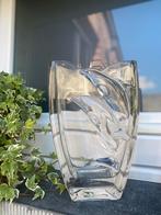 Tres beau vase en Cristal  motif Dauphins, Enlèvement, Neuf, Cristal, Autres types