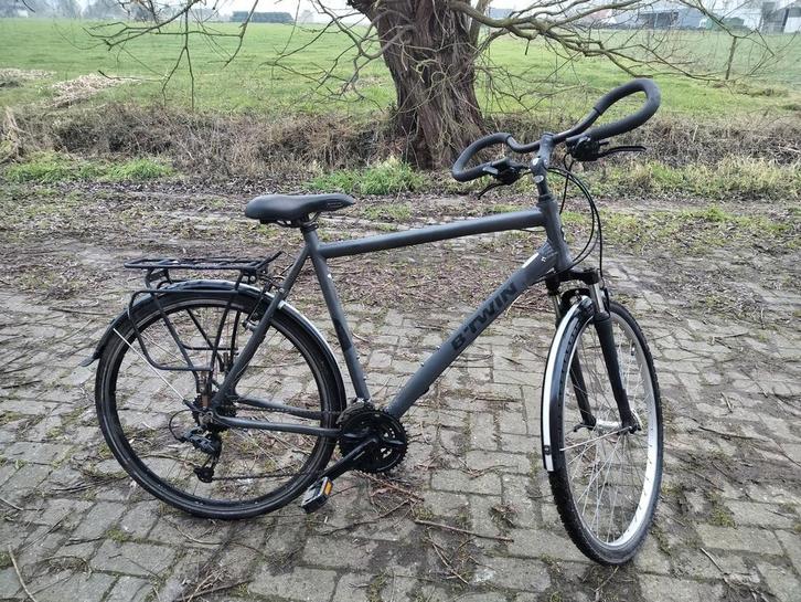 Nette B’TWIN fiets – direct klaar om te rijden, Fietsen en Brommers, Brommeronderdelen | Algemeen, Frame, Ophalen of Verzenden