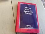 Satow’s Guide to diplomatic Practice, Livres, Livres offerts à l'occasion de la semaine du livre, Enlèvement ou Envoi, Utilisé