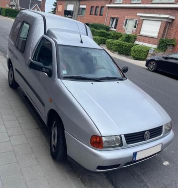 VW Caddy Tdi 90pk 221.000 km ZO MEENEMEN
