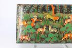 Gelakt houten kistje versierd met dieren en jagers, Ophalen of Verzenden