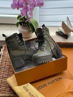 Louis vuitton bottes chaussures noir neuf dans la boite 37, Vêtements | Femmes, Chaussures, Neuf, Enlèvement ou Envoi, Bottes hautes