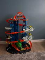 Hot wheels Dino garage, Kinderen en Baby's, Speelgoed | Racebanen, Ophalen, Zo goed als nieuw, Hot Wheels