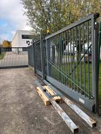 Vrijdragende Schuifpoort, Tuin en Terras, Ophalen, Gebruikt, IJzer, Spijlenhekwerk