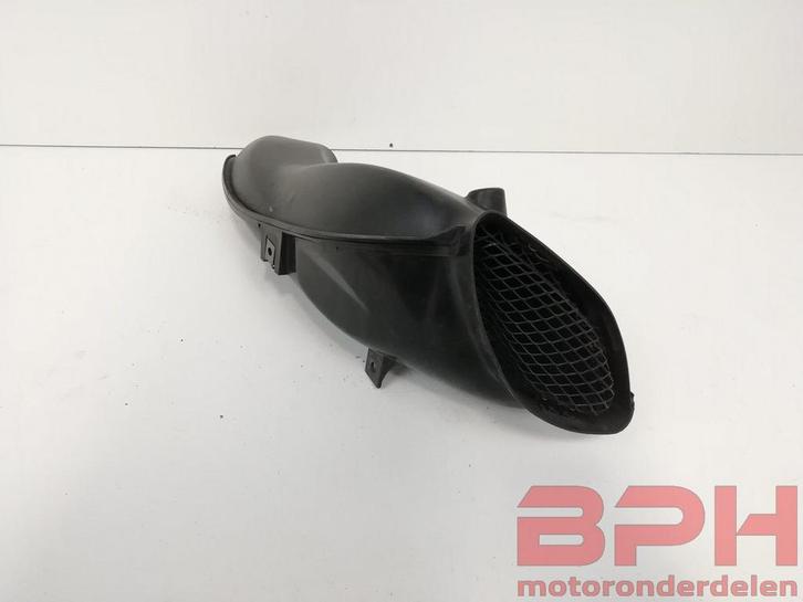 Ramair buis rechts Suzuki GSX-R 600 750 K4 - K5 2004 t/m 200, Motoren, Onderdelen | Suzuki, Gebruikt, Ophalen of Verzenden