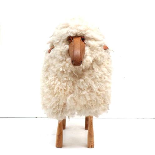 Tabouret pouf vintage rare en forme de mouton, design des an, Maison & Meubles, Canapés | Repose-pieds & Poufs, Enlèvement ou Envoi