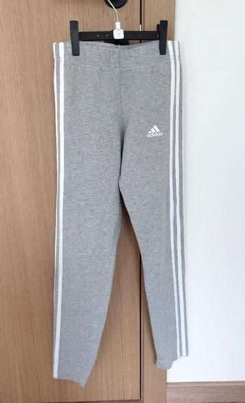 Sportlegging - Adidas - maat 152 (11/12 jaar)