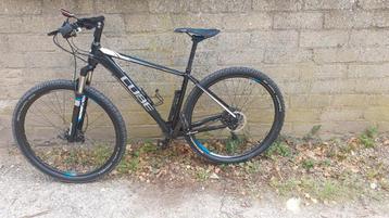 cube 29er   2 x 11 xt beschikbaar voor biedingen
