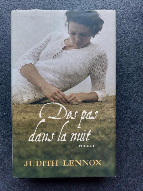 Des pas dans la nuit - Judith Lennox, Boeken, Romans, Zo goed als nieuw, Amerika, Ophalen of Verzenden