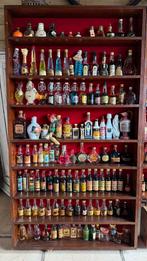 +- 460 miniatuur flesjes + verzamel kasten, Ophalen