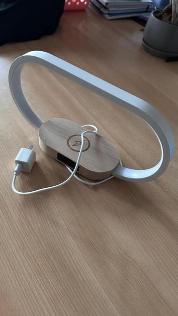 Lampe charge smartphone
