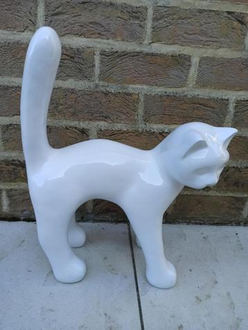 Katje, Tuin en Terras, Ophalen, Nieuw, Kunststof, Dierenbeeld