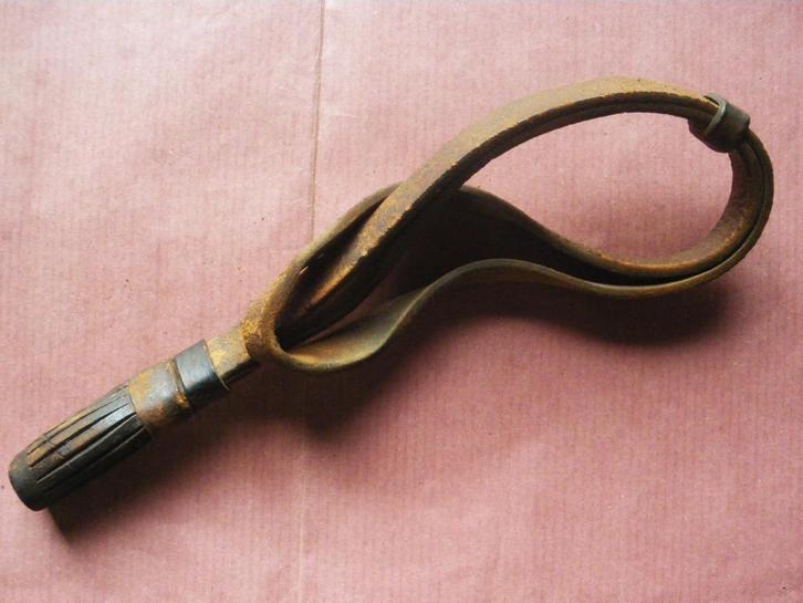 Dragonne modèle 1843 de sabre de cavalerie belge sabelkwast, Verzamelen, Militaria | Algemeen, Landmacht, Zwaard of Sabel, Verzenden