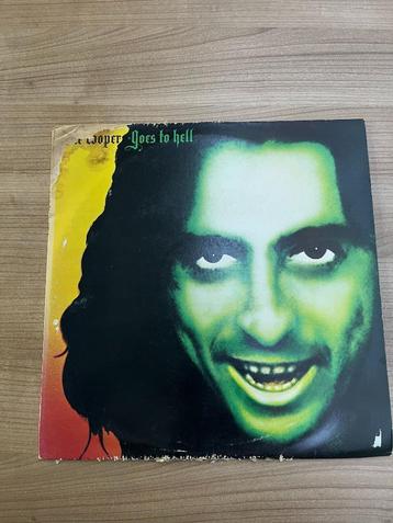 ALICE COOPER - GOES TO HELL