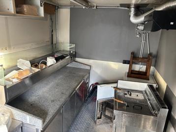 À vendre foodtruck 2t7, Enlèvement, Utilisé