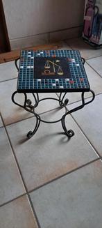 Vintage stenen bijzettafeltje, Ophalen, Minder dan 45 cm, Minder dan 55 cm, Gebruikt