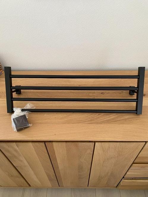 QUVIO - Handdoekrek, Huis en Inrichting, Badkamer | Badtextiel en Accessoires, Nieuw, Handdoekenrek, Zwart, Ophalen
