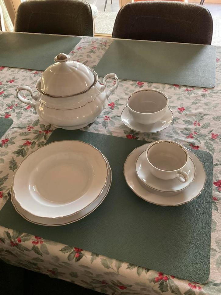 Eet- en koffieservies Bavaria, Antiquités & Art, Antiquités | Services (vaisselle) complet, Enlèvement