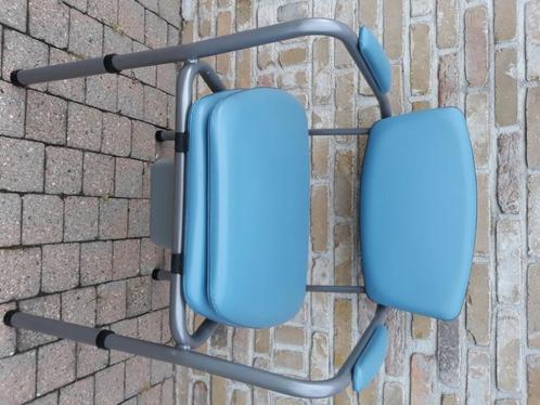 Toiletstoel voor senioren, Diversen, Verpleegmiddelen, Zo goed als nieuw, Ophalen