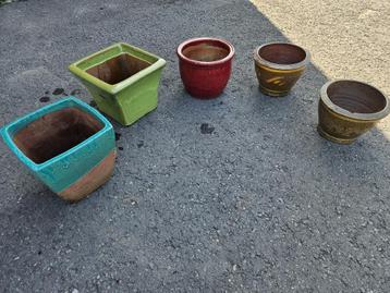 Set van 5 grote keramische potten voor tuinplanten beschikbaar voor biedingen