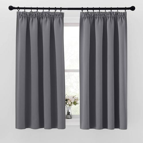 Grijze verduisterende gordijnen plooiband set 2, 145x140 cm, Huis en Inrichting, Stoffering | Gordijnen en Lamellen, Nieuw, 100 tot 150 cm