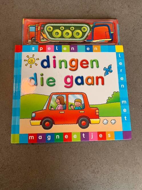 Leuk magneet boek Dingen die gaan / boek /volledig!, Boeken, Kinderboeken | Baby's en Peuters, Gelezen, Ophalen of Verzenden