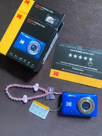 Appareil photo Kodak Pixpro fz55 bleu + accessoires 