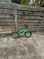 Bmx met kapote achterband, Fietsen en Brommers, Ophalen, Zo goed als nieuw