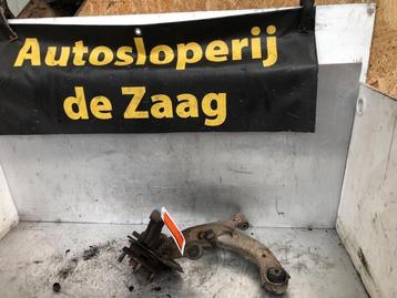 Fusee links-voor van een Daihatsu Cuore beschikbaar voor biedingen