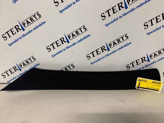 Stijlbekleding links-voor van een Mercedes E-Klasse, Auto-onderdelen, Interieur en Bekleding, Mercedes-Benz, Gebruikt, 3 maanden garantie